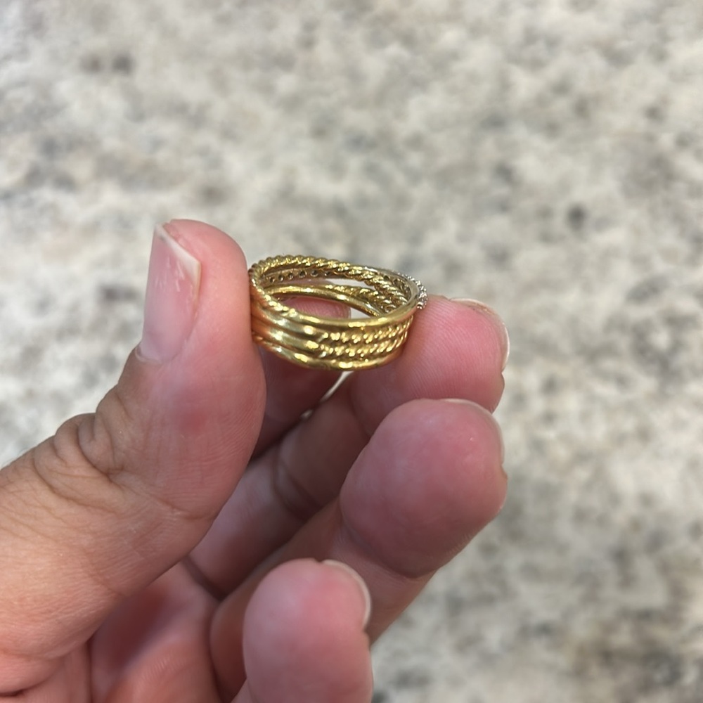 ❌SOLD❌David Yurman 18k gold diamond crossover ring - Picture 9 of 15